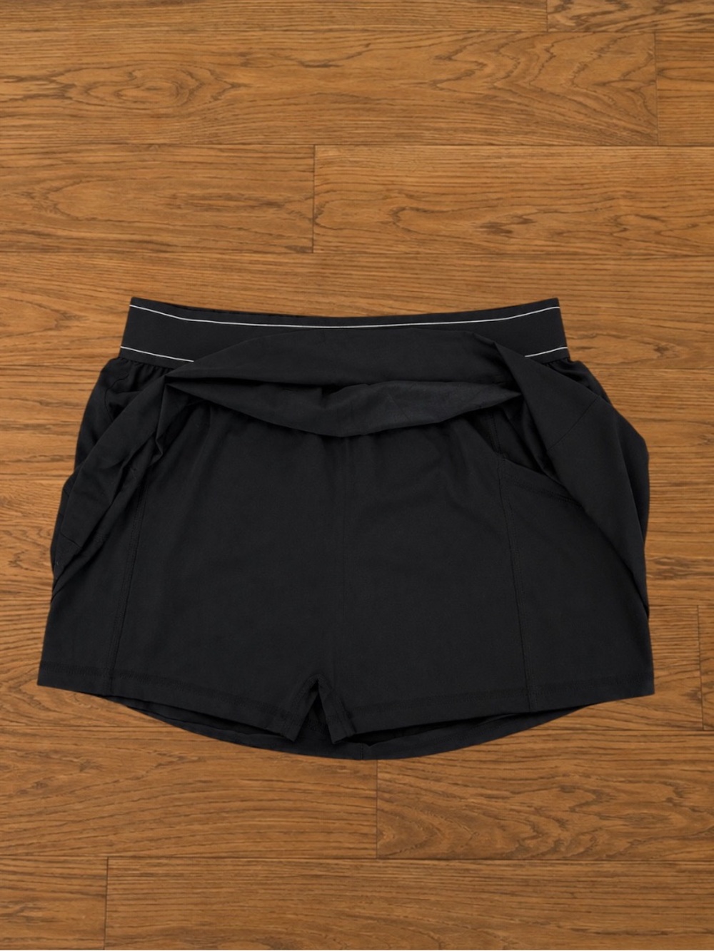 ALO Match Point Tennis Black Skirt Sizes XS,S - Picture 3 of 5